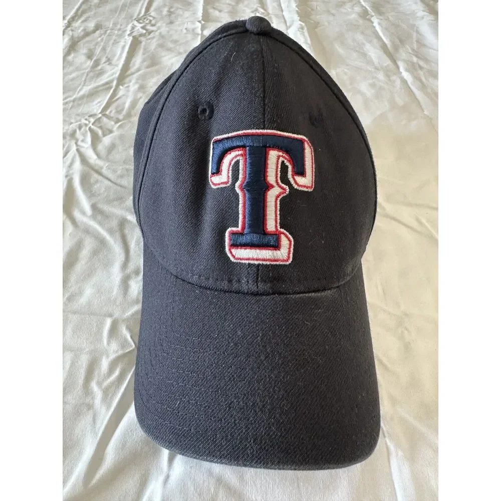 Texas Rangers Ball Cap 39Thirty Navy Blue New Era Fitted Medium/Large